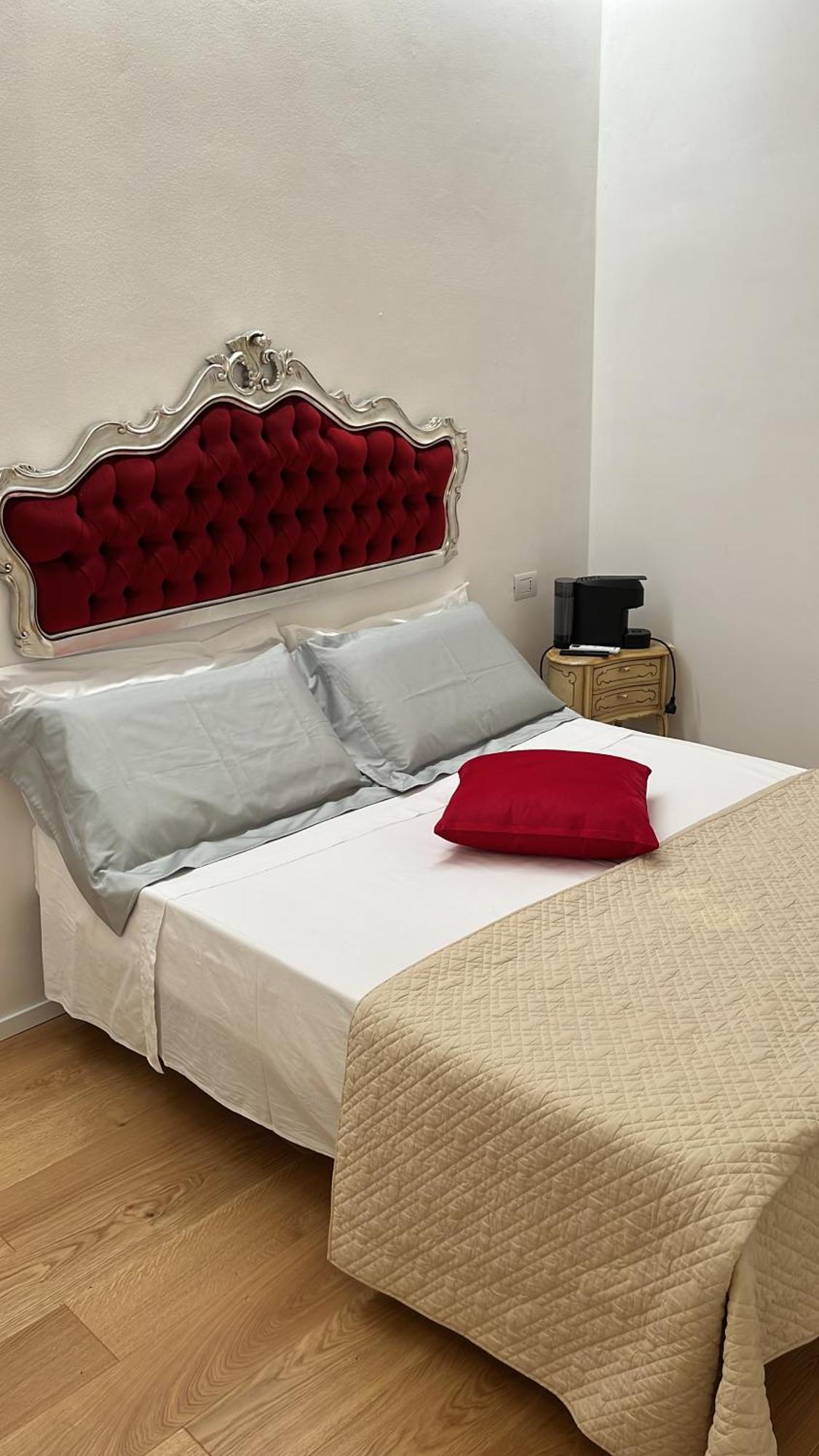 Rosarias Rooms Manfredonia Exterior photo